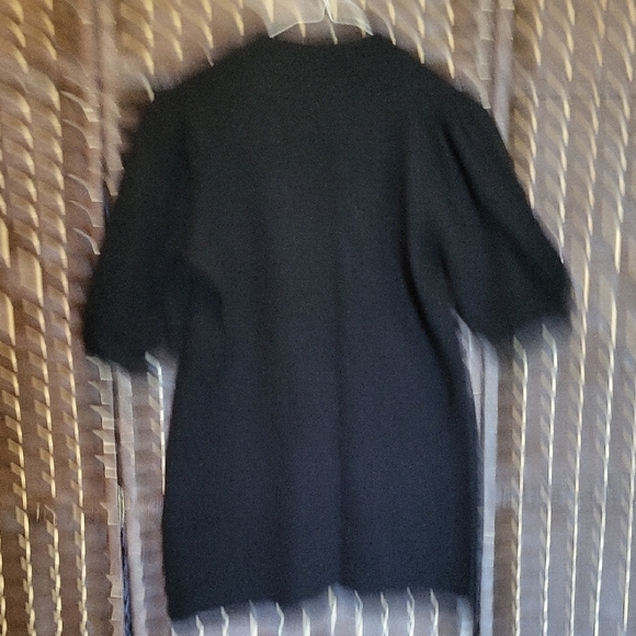 Elegant Black V-Neck Sweater for Women - Picture 3 of 5